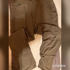 H&M olive green soft fabric pants
